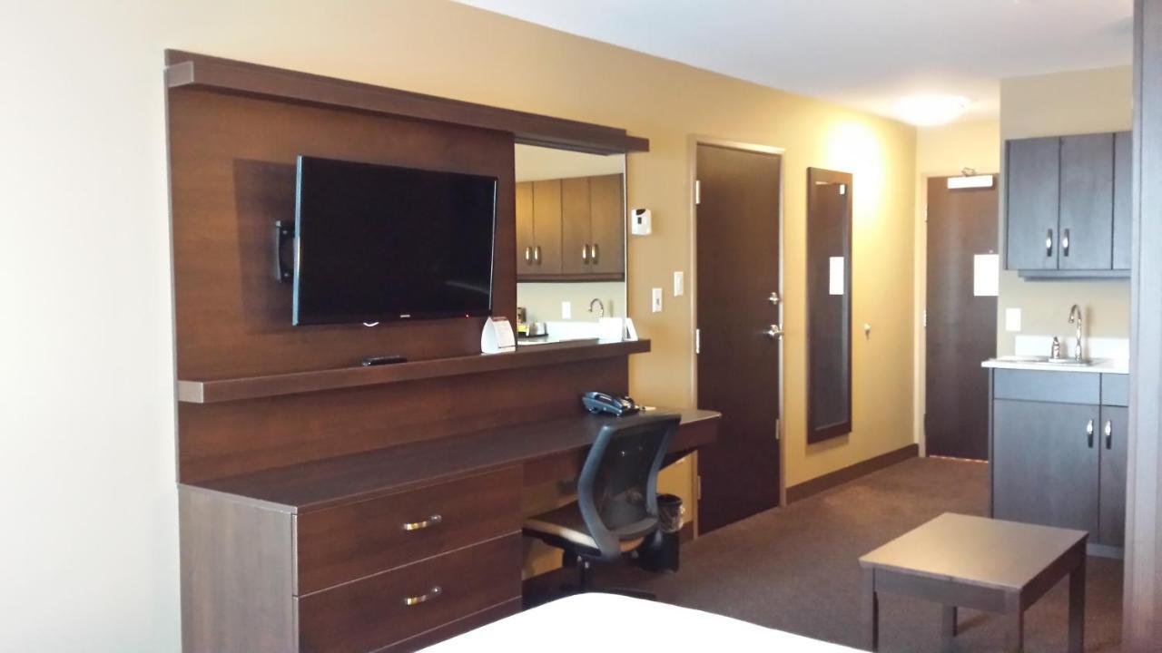 Microtel Inn & Suites By Wyndham Red Deer Rom bilde